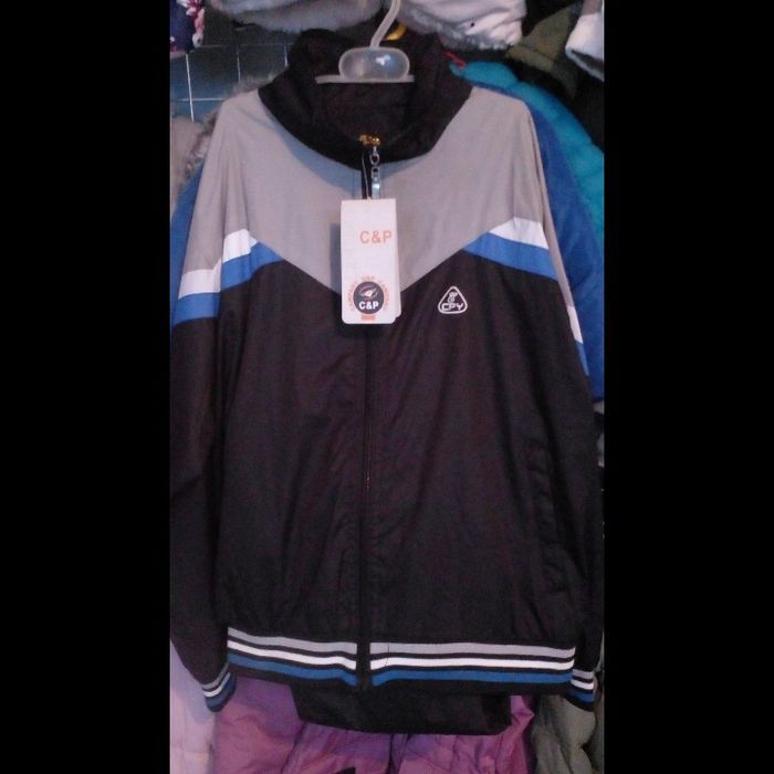 Спортивные костюмы