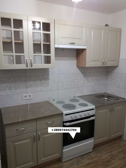 Збірка меблів для дому. Скласти меблі. Зібрати меблі.