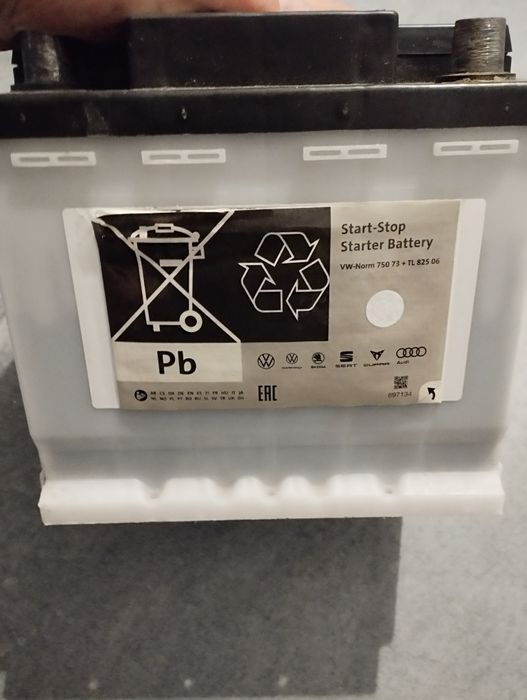 Volkswagen ID4 Audi Skoda vag акумулятор 49Ah 320A 12V батарея