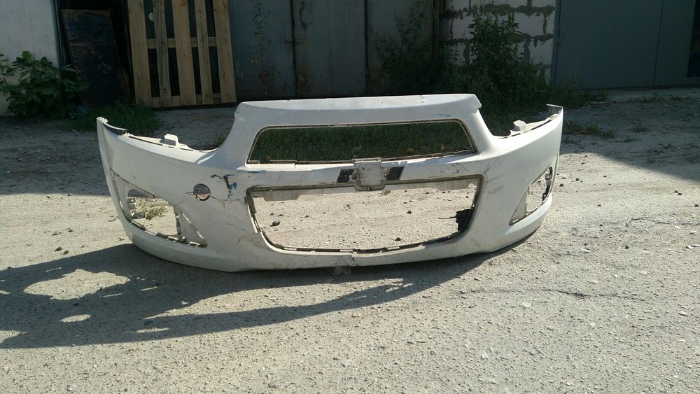 Передний бампер Chevrolet Aveo T300