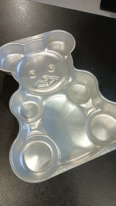 Foremka na tort w kształcie misia