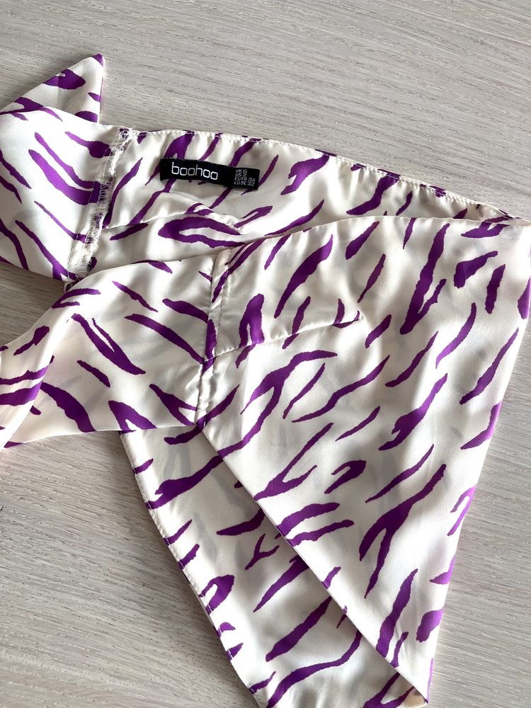 Top wiazany na plecach Boohoo S/M