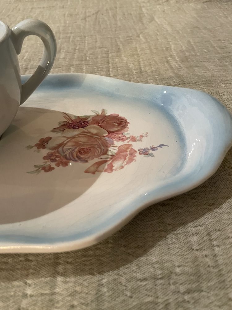 Conjunto chávena e prato