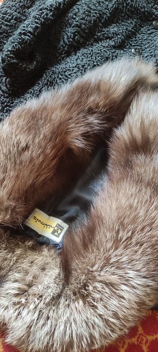 Futro futerko kolnierz lis karakuł czarne Persian coat jacket