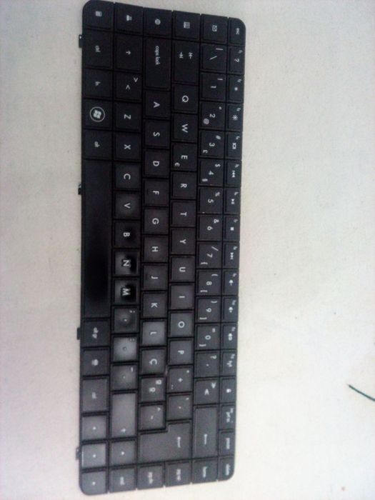 Teclado de portatil para peças