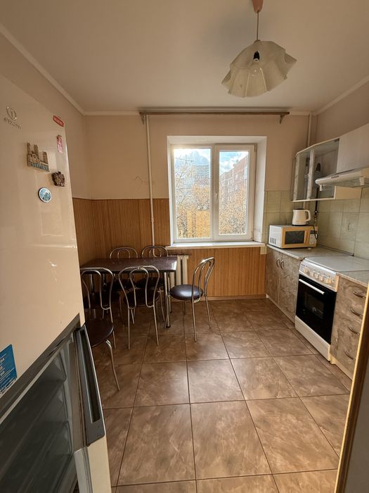 Оренда 2х кімнатна квартира на Червоної Калини