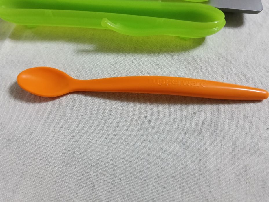 Colher com estojo da Tupperware
