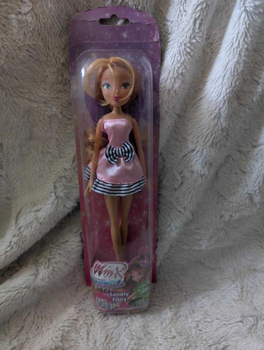 Winx Club Flora Lovely Fairy Rainbow Cobi Lalka