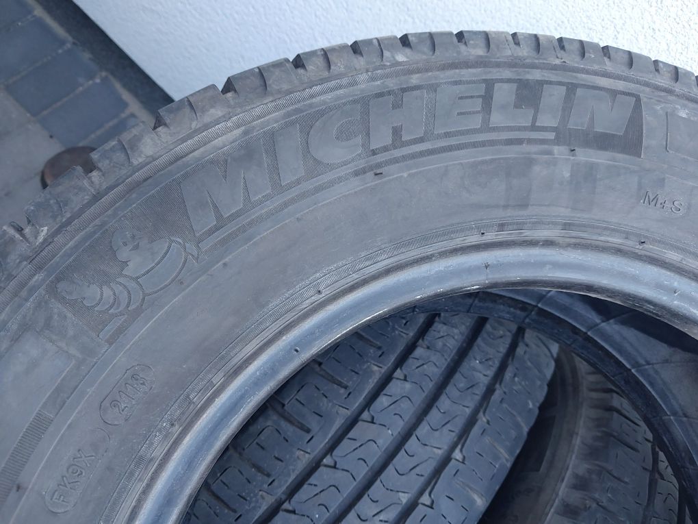 Michelin Agilis Camping 215/70R15 C 109 Q