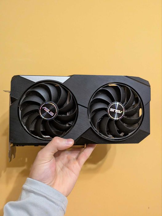 Rx6600 Asus 8gb в хорошому стані