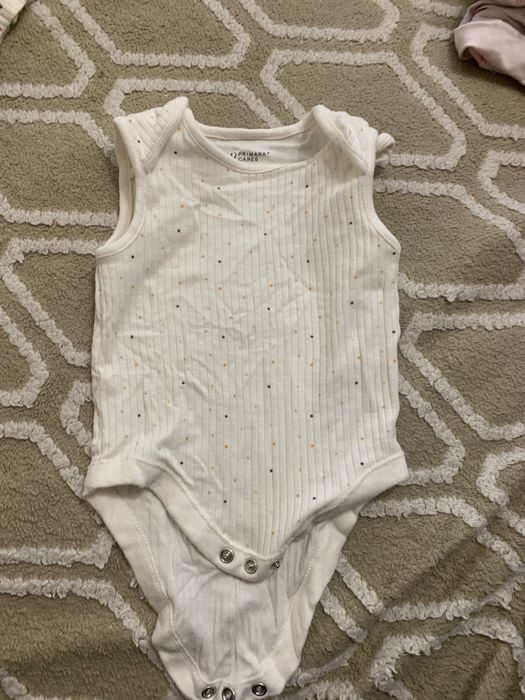 Речі на дівчинку