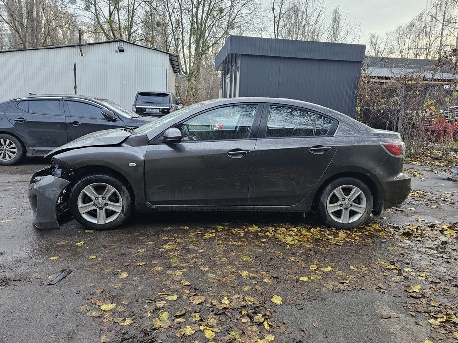 Mazda   3   2013