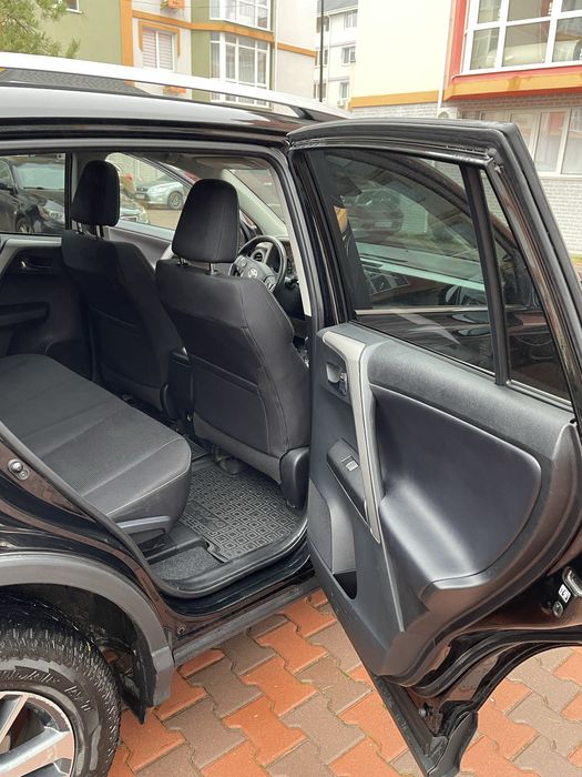 Продам Toyota RAV-4 2018 року