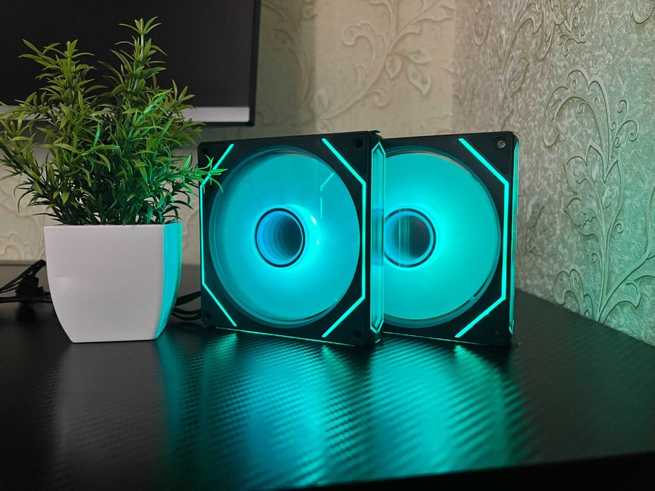 Корпусные вентиляторы Upsiren UF-4 Prism 6 Pro (Regular/Reversed)