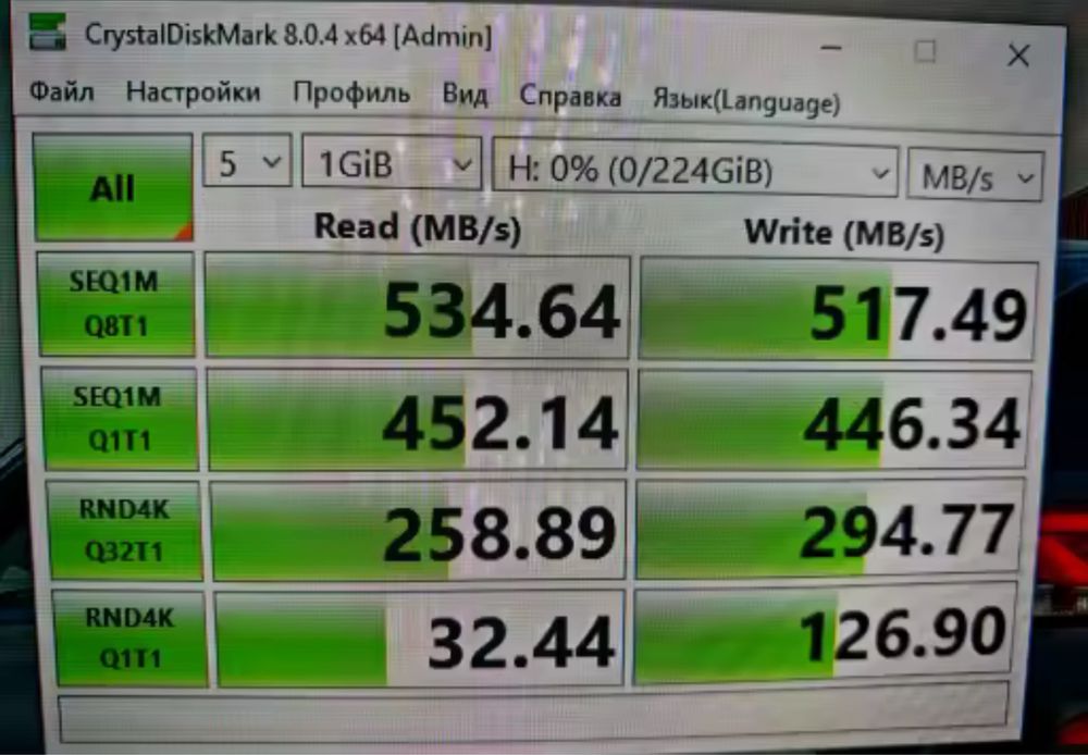 Новий SSD Besross 240gb