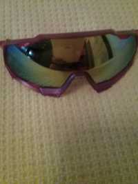 Vende se oculos de sol