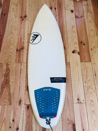 Firewire Surf Prancha Spitfire 5'2' 23.3 L Helium Technology with FCS2