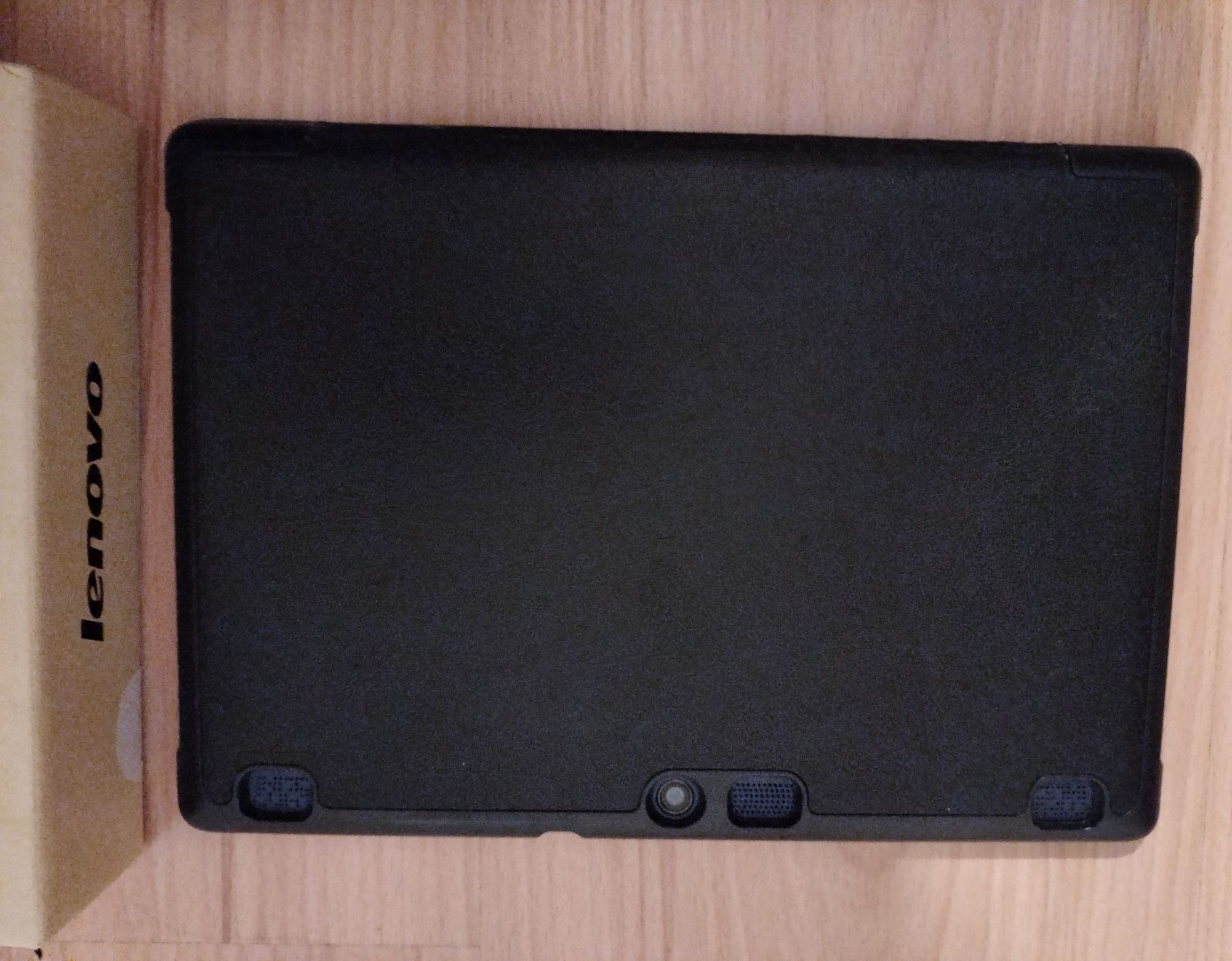 Tablet Lenovo Tab2 A10-70 16GB Wi-Fi Czarny z etui i szkłem hartowanym