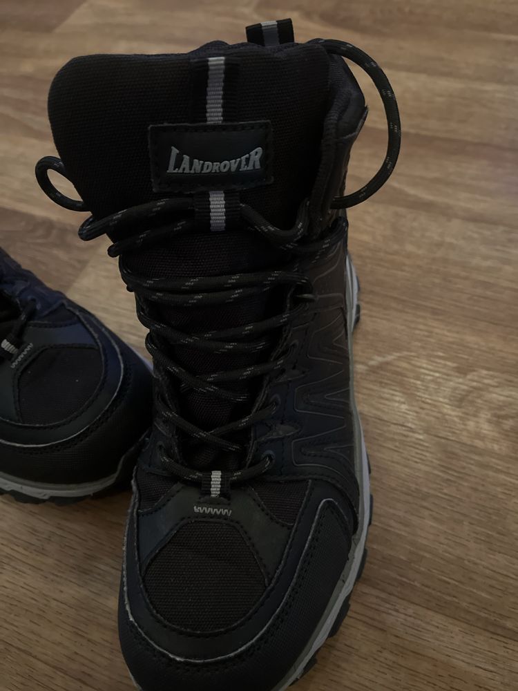 Демісезонні черевики Landrover