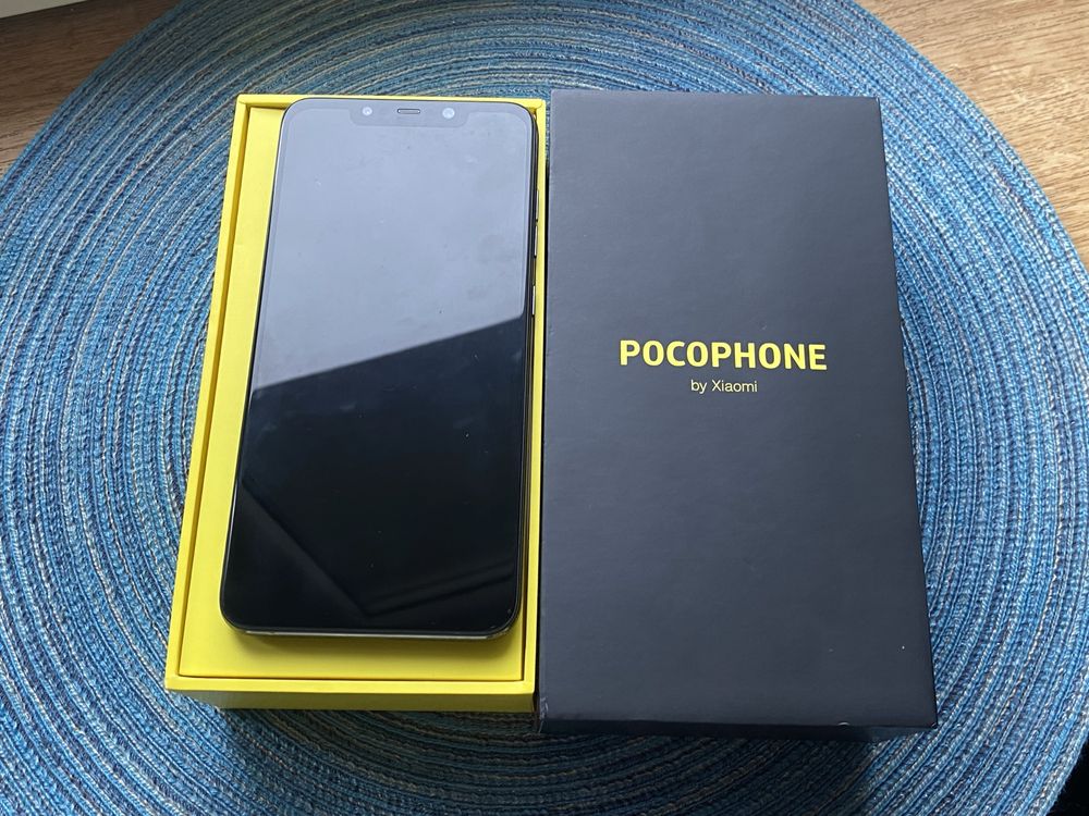 Telefon Xiaomi Poco f1 6/64