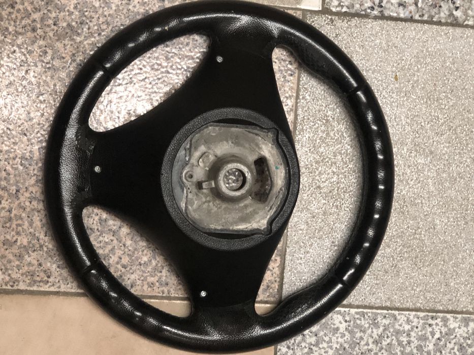 Volante BMW E90 E91 E92 E93