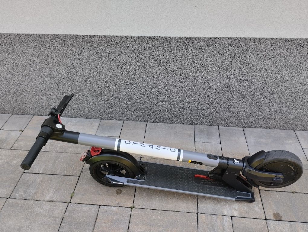 Hulajnoga elektryczna Frugal Dynamic zadbana