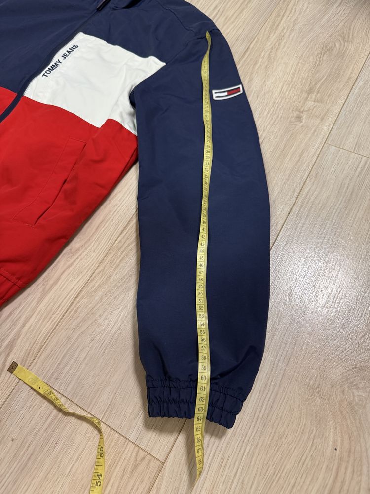 Осіння куртка вітровка Tommy Hilfiger оригінал синя S