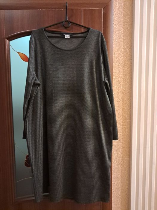 Платье  нарядное большой размер