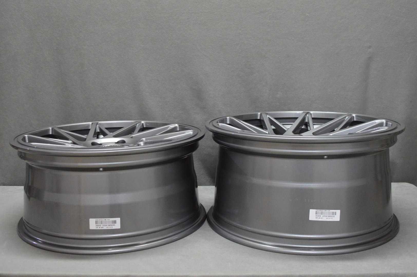 Felgi VEEMANN V-FS35R 19" 8,5J ET35 + 9,5J ET42 5x112 Gunmetal