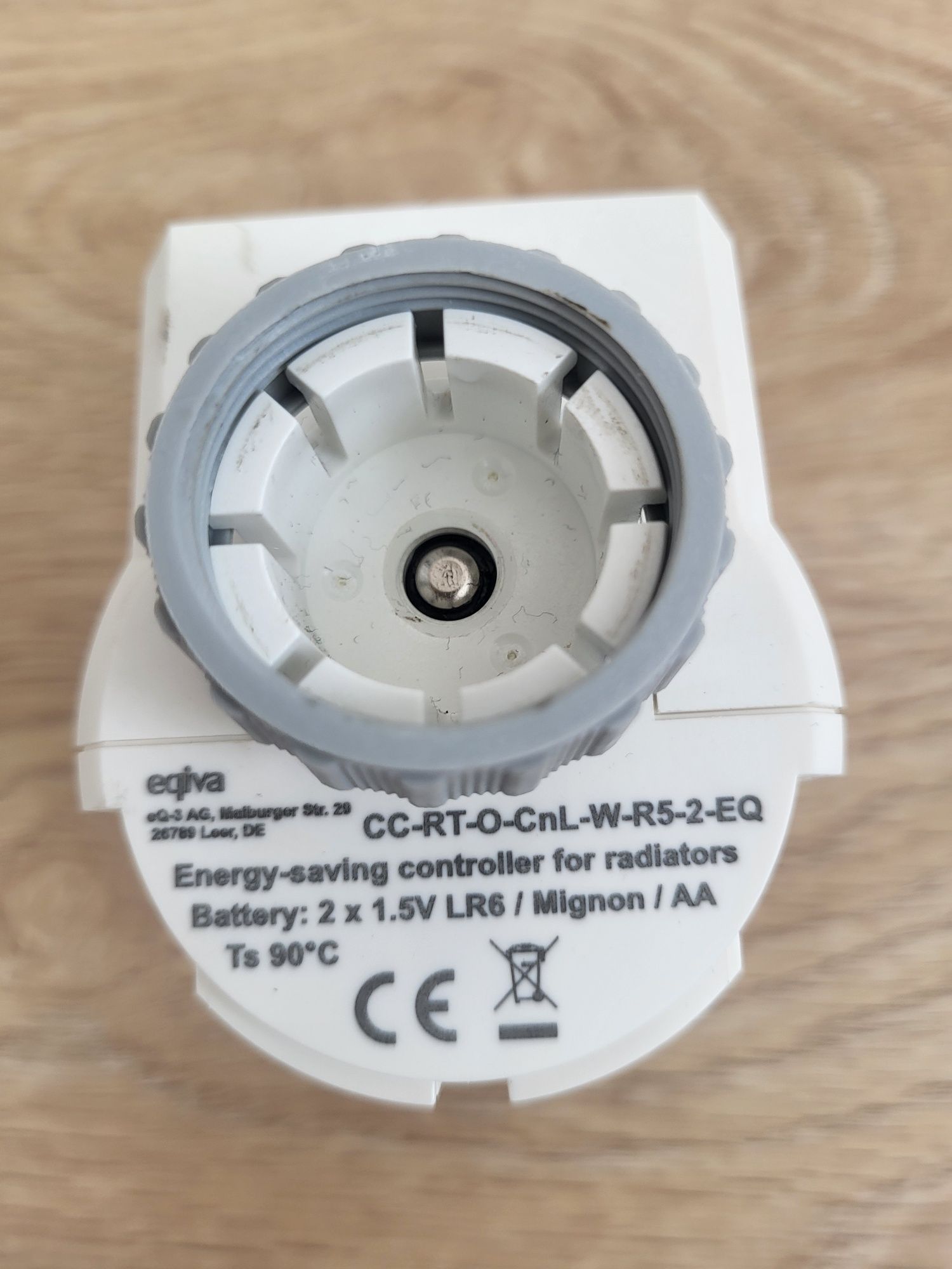 Głowica termostatyczna elektroniczna, programowalna. 8szt.