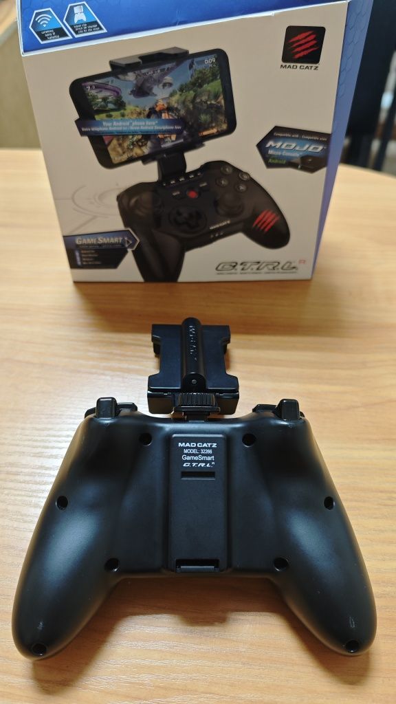 Беспроводной геймпад Mad Catz C.T.R.L. R Gloss Bluetooth PC/Android