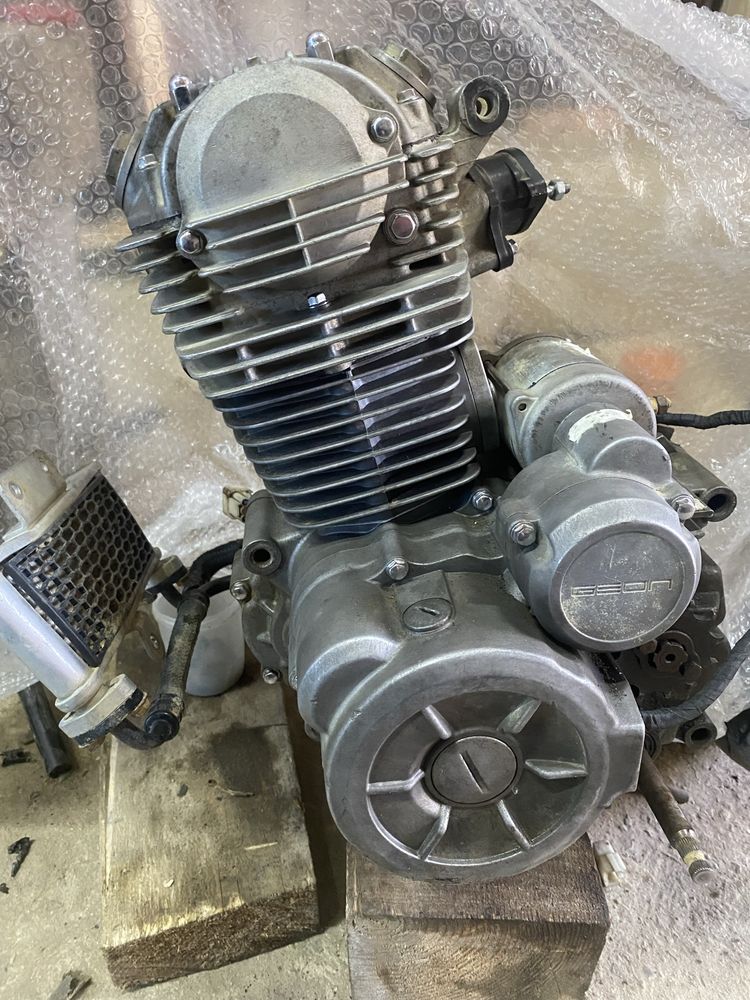 Двигун Geon  250 / 166fmm
