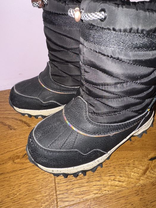 Продам дитячі зимові ботінки