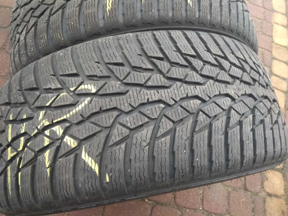 Nokian WR D4 245/45/18 100V 4 szt zimowe