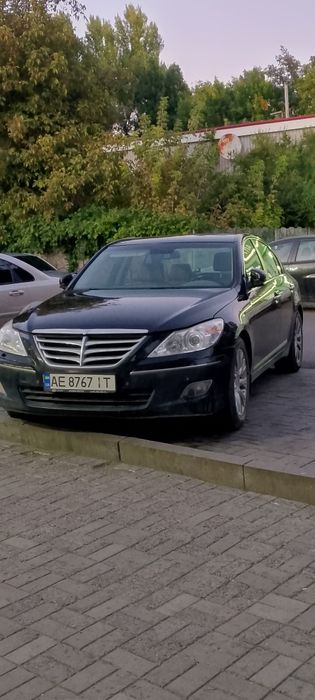 Продам генезис в отличном состоянии