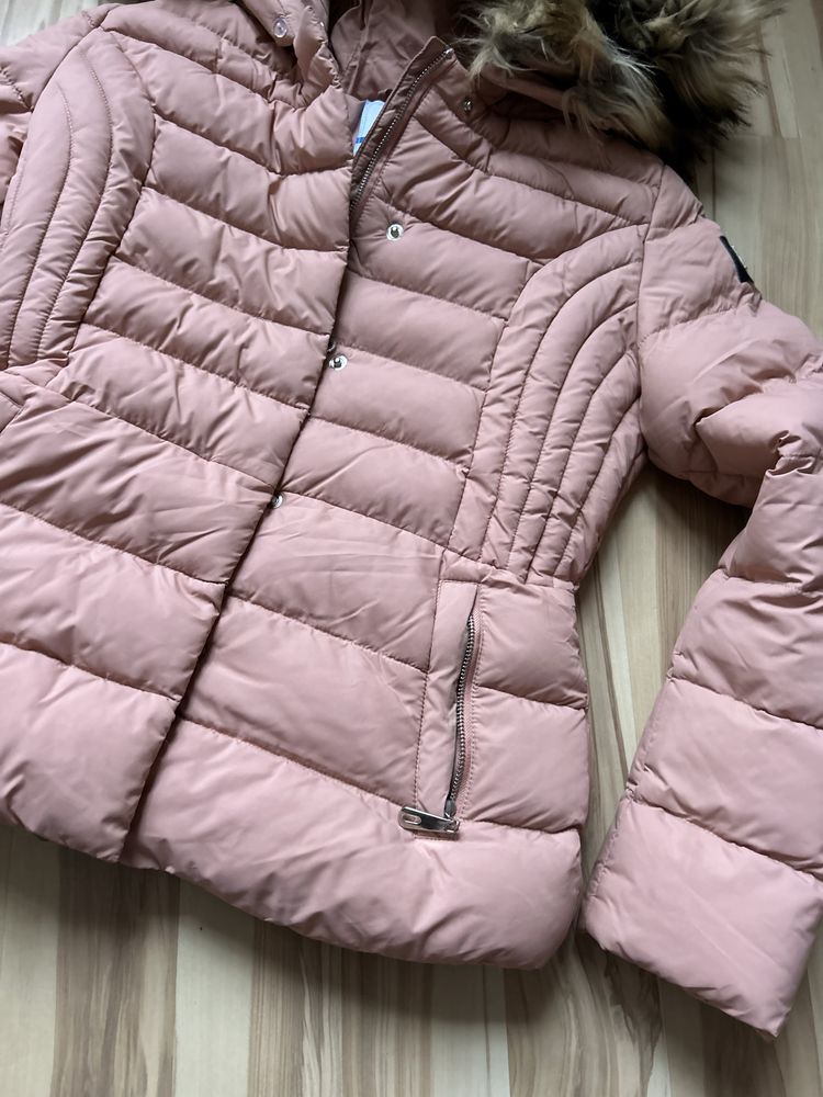 Różowa kurtka Feewear S pikowana grubą ocieplaną zima futro krótka