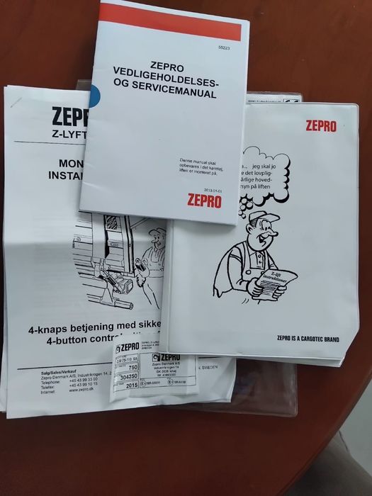 Kontener izoterma z windą i bocznymi drzwiami w komplecie