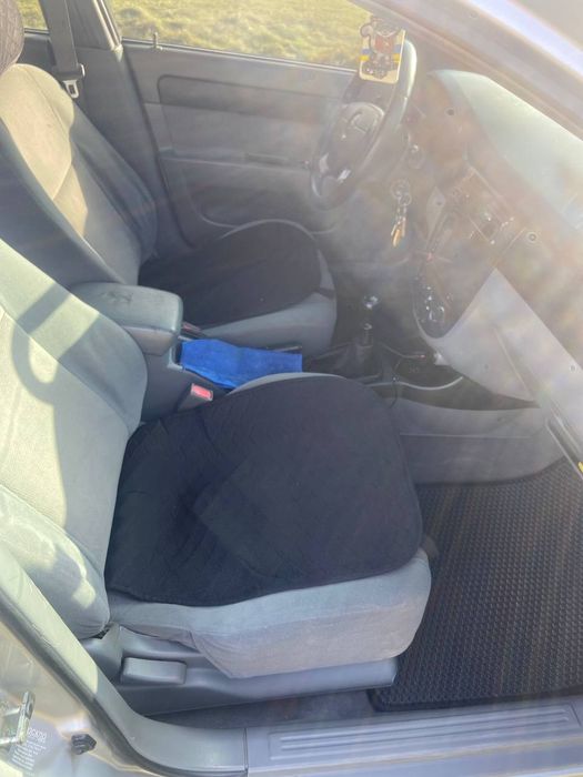 Продам лачетті в хорошому стані