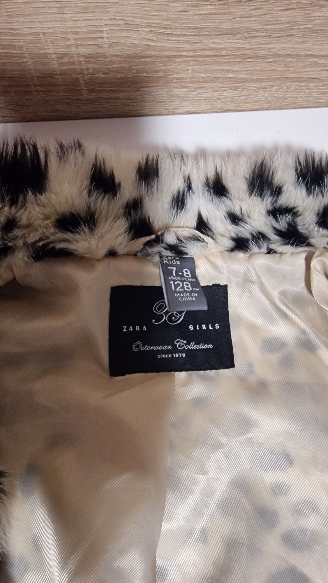 Piękne futerko Zara r.128