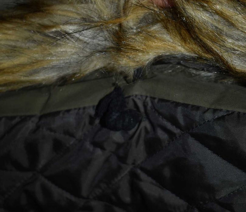 Kurtka zimowa XS 34 futro ocieplana eko skórzana z kapturem zimę