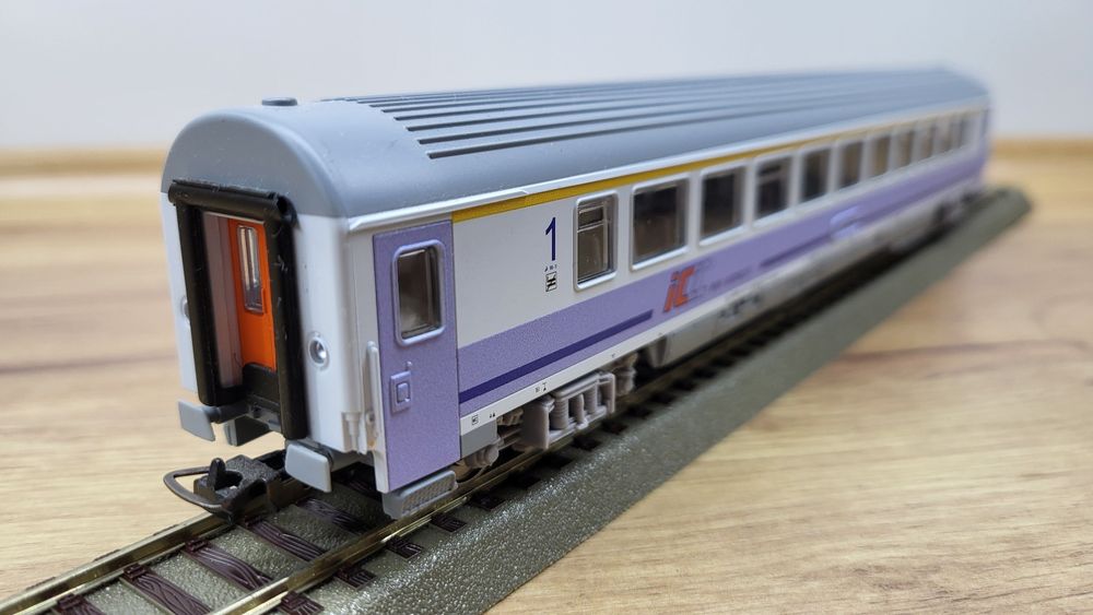 PIKO wagon osobowy 1kl PKP ic ep VI nr 1 H0 piękny OKAZJA