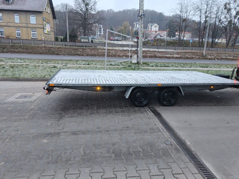 Przyczepa Laweta Płaska 5m