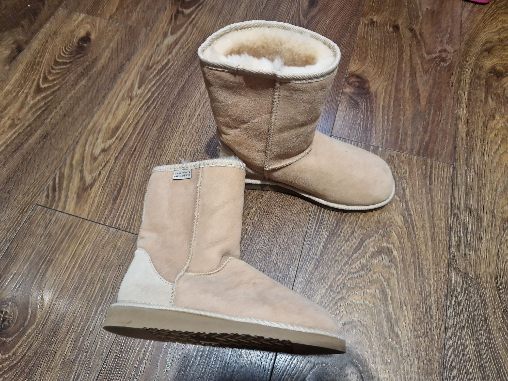 Нові Уггі Сanterbury Sheepskin