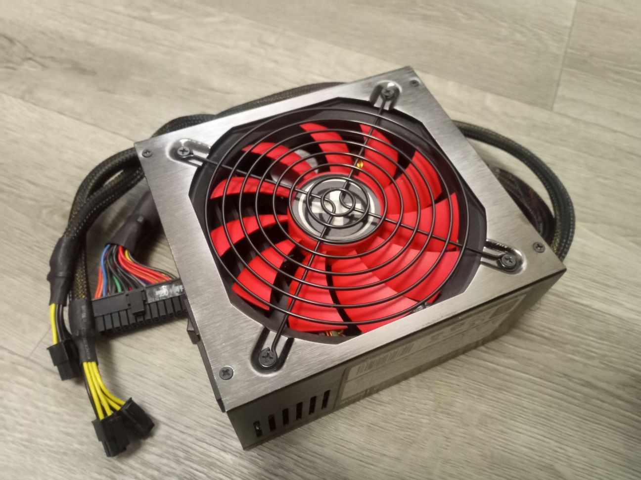 Блок живлення Xilence 1000W