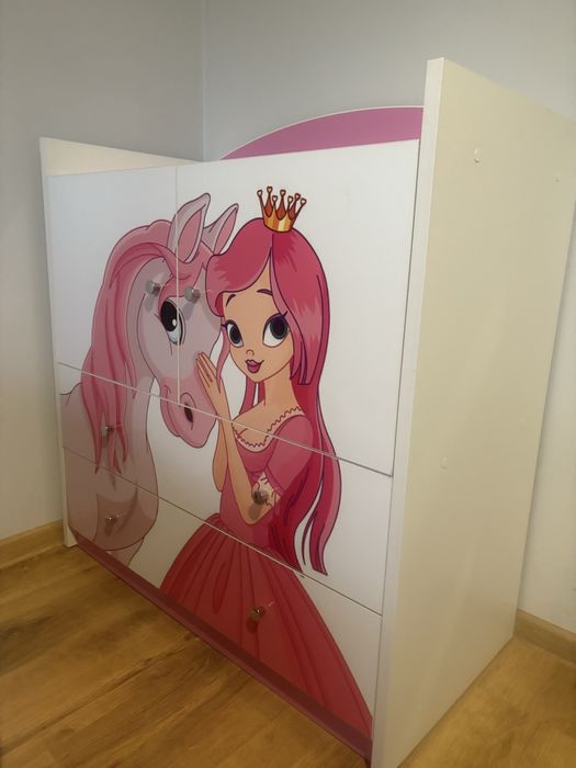 Komoda księżniczka i jednorodżec