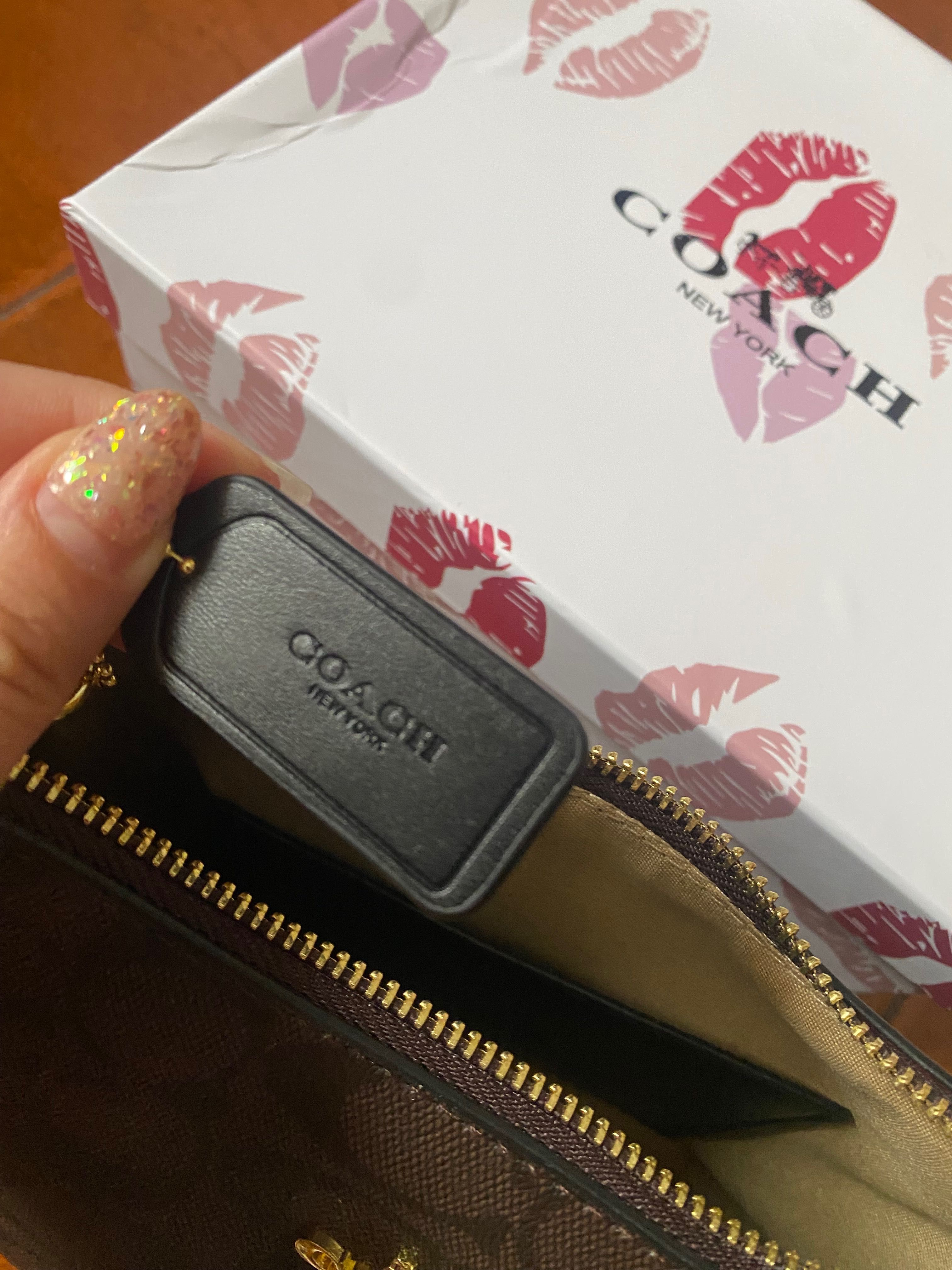 Mala Coach nova na caixa