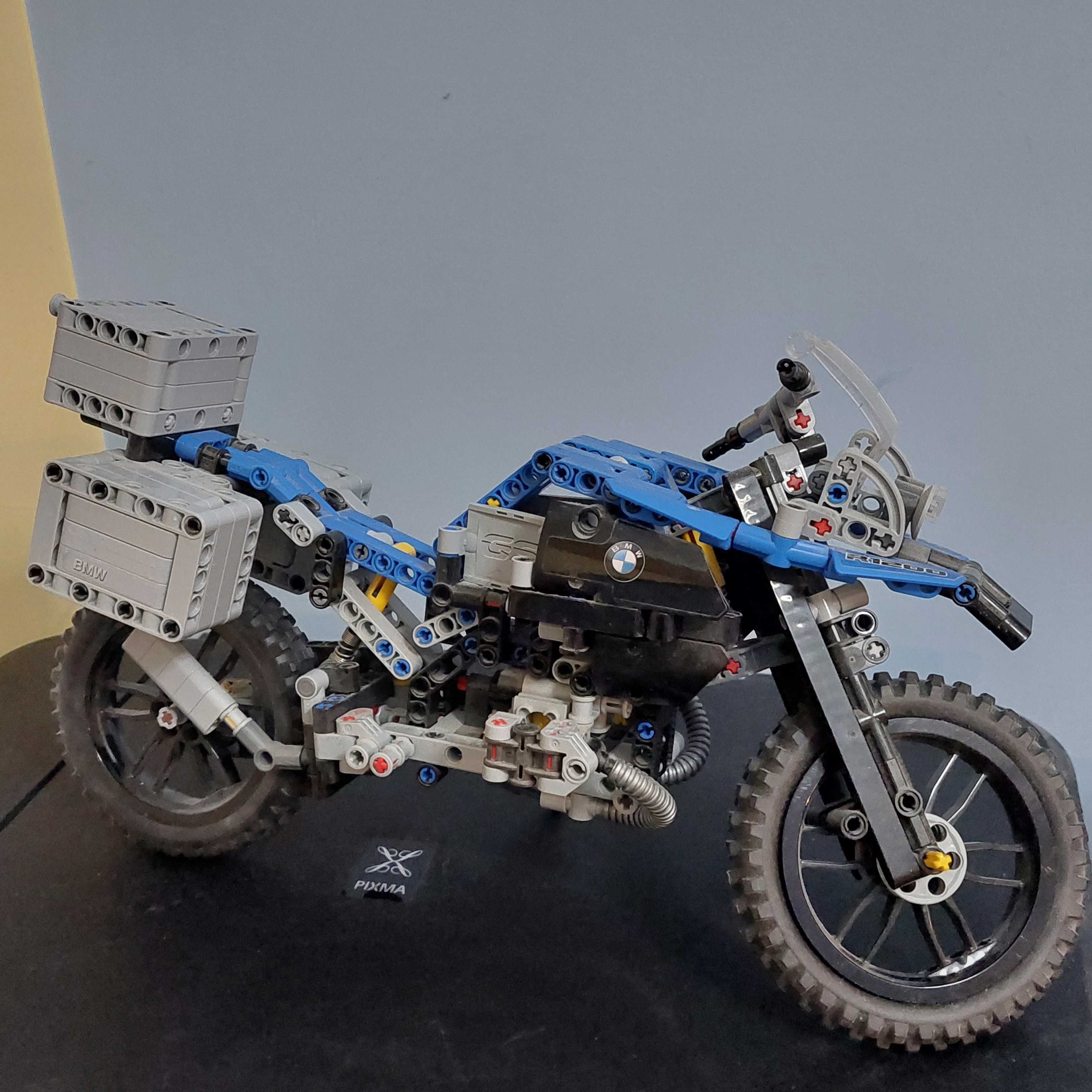 Lego Technic BMW R1200 GS Adventure (42063)