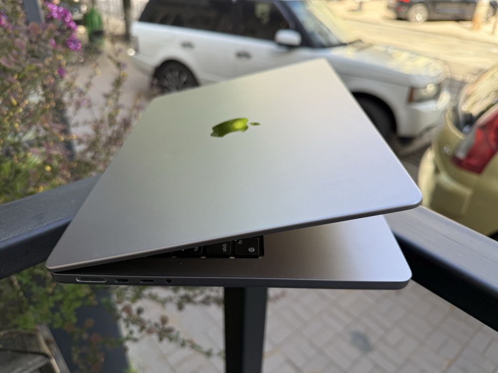 MacBook Pro 14” 2021 M1 Pro 16/512Gb Space Gray з гарантією