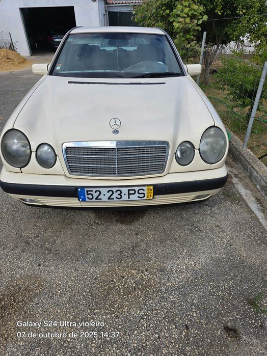 Mercedes E220D de 96 pintura nova, pneus novos