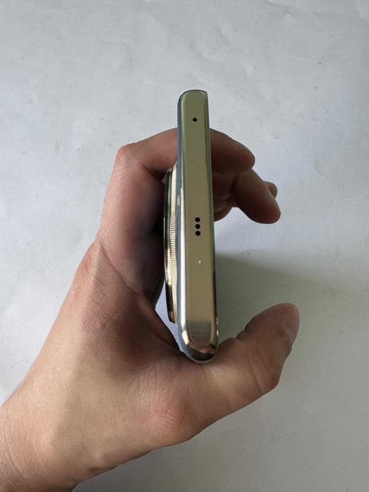 Смартфон Realme 12 Pro Plus 12+4 512GB Global Version